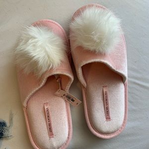 VS slippers